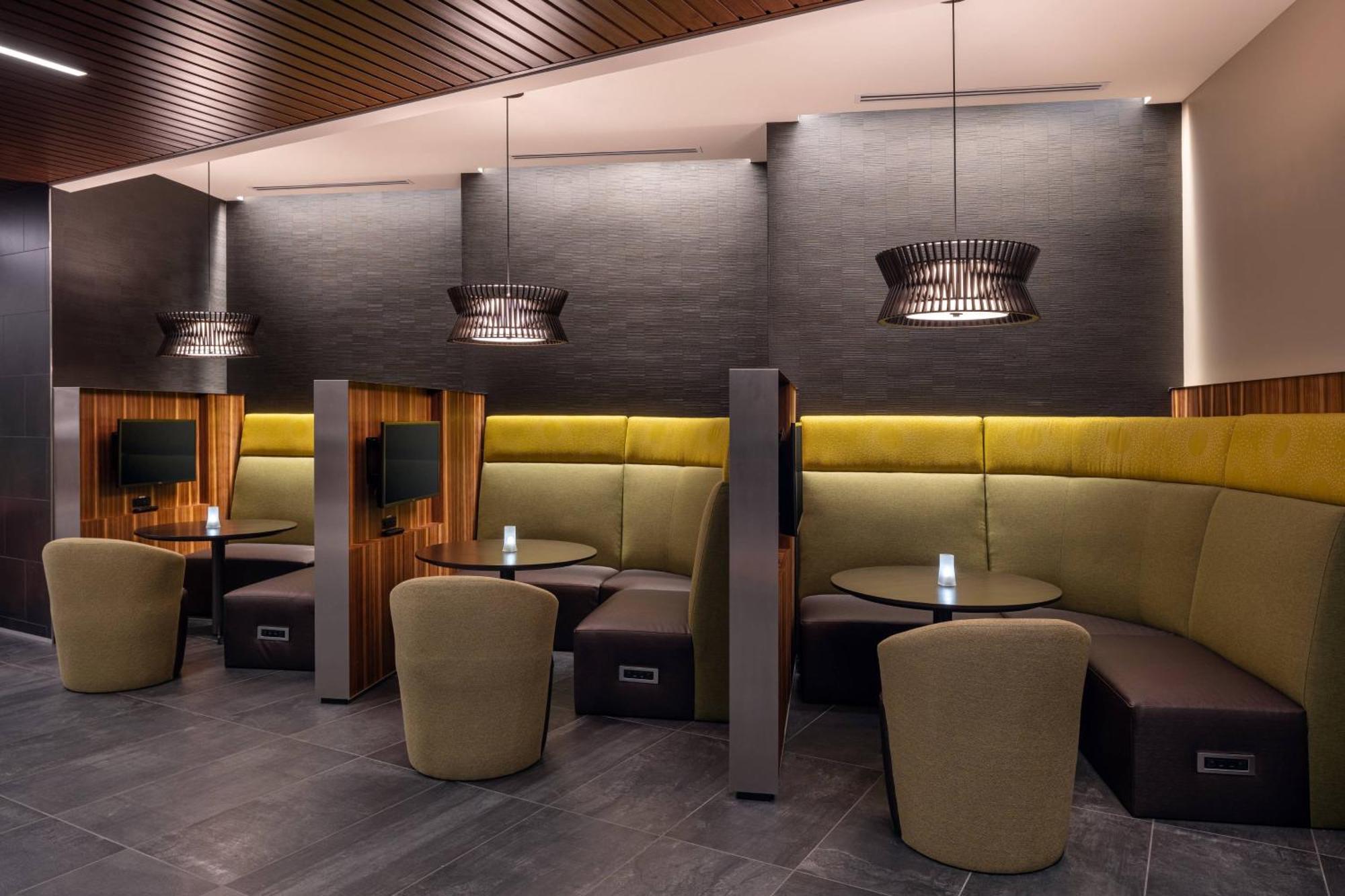 Courtyard By Marriott Petaluma Sonoma County Hotel ภายนอก รูปภาพ